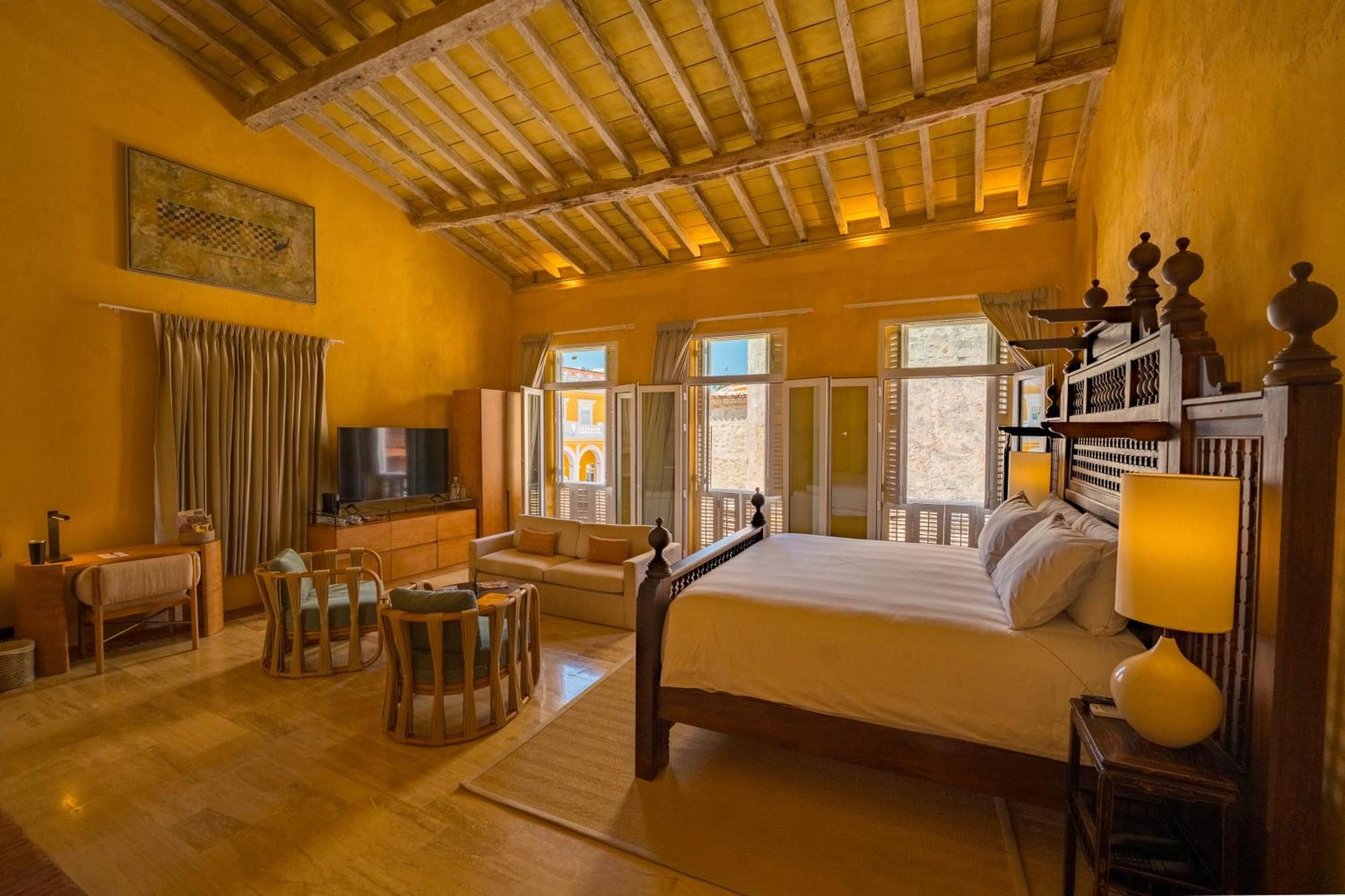 Casa Pombo Hotel 5*